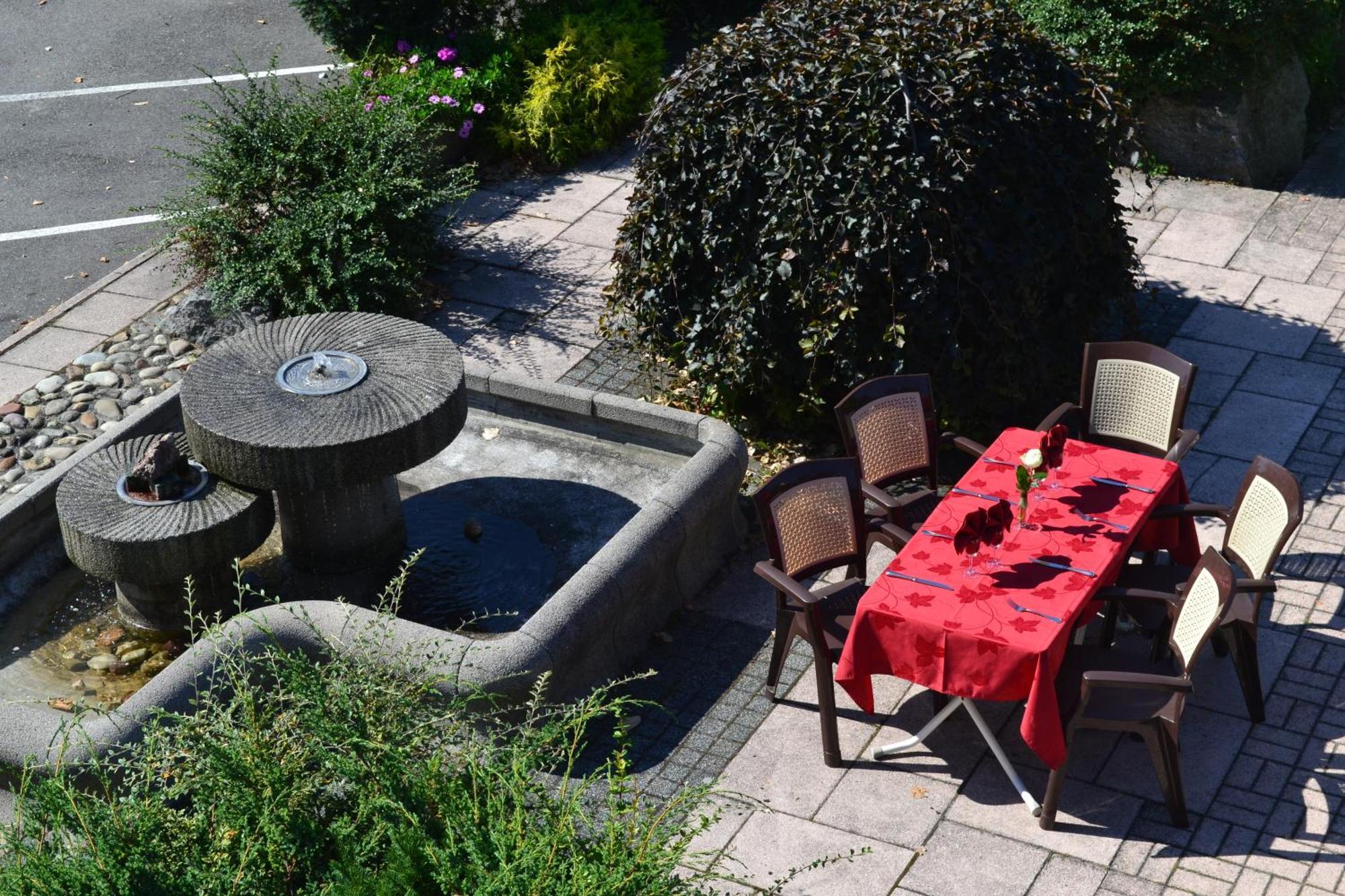 Hotel Restaurant Niemerich Pulversheim Kültér fotó